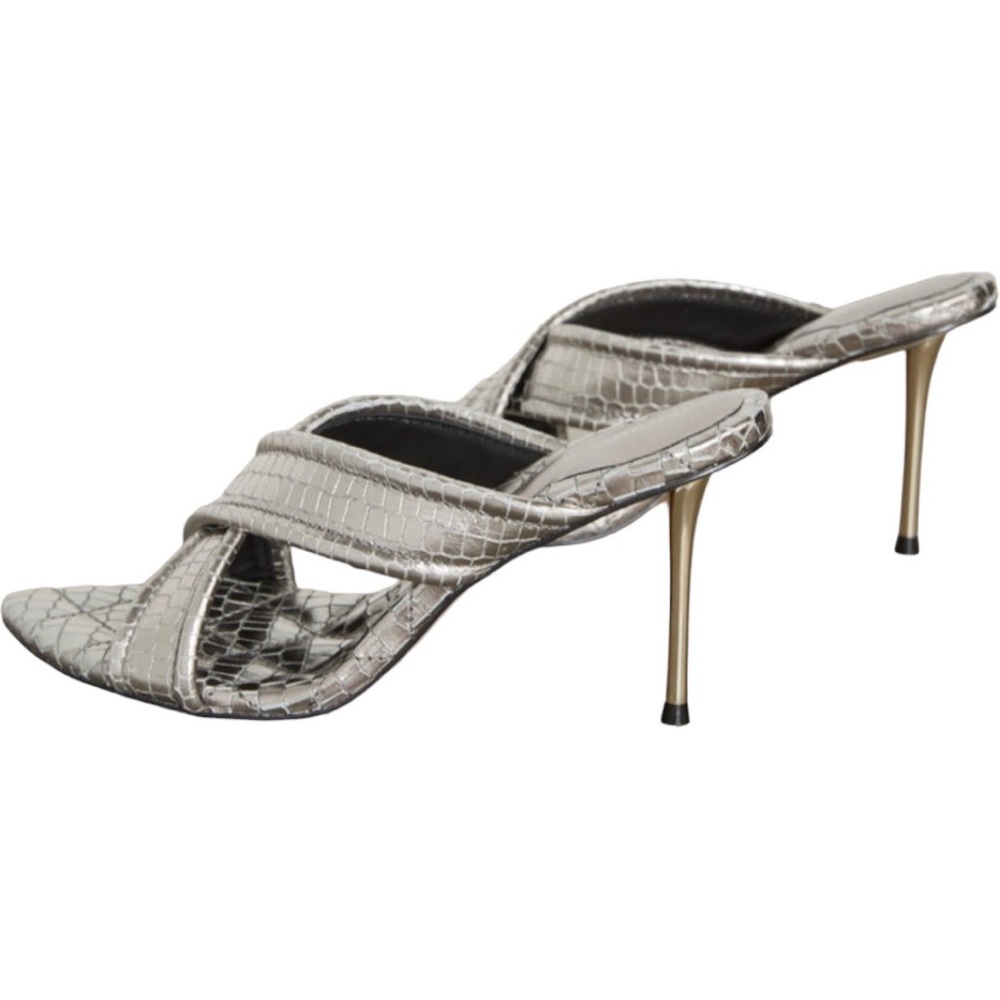 BCBGMAXAZRIA Women’s Talli Metallic Leather Pewter Sandals - Picture 4 of 7